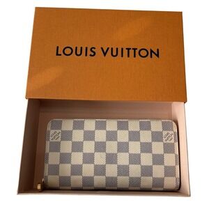 Louis Vuitton Damier Azur Canvas Zippy Wallet With Box Good Pre-Owned Condition